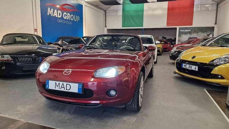 Usata Mazda MX5 High 160 CV (117 kW) 2006 Grigio Cabrio