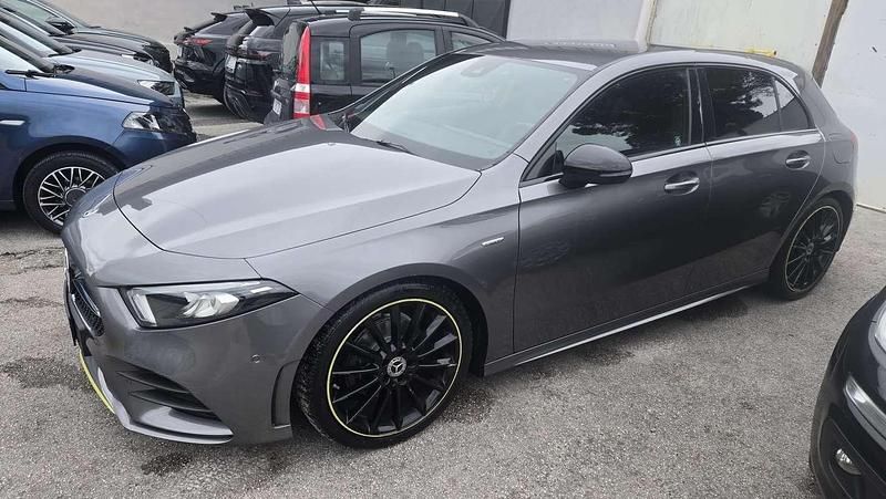 Usata Mercedes A180 AMG Edition 1 116 CV (85 kW) 2018 Grigio Berlina