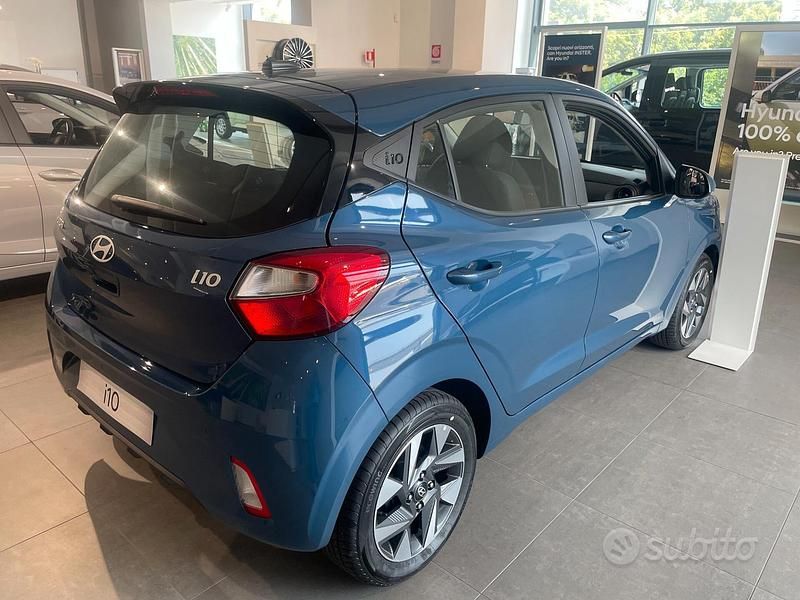 Nuova Hyundai i10 63 CV (46 kW) 2025 Blu Utilitaria