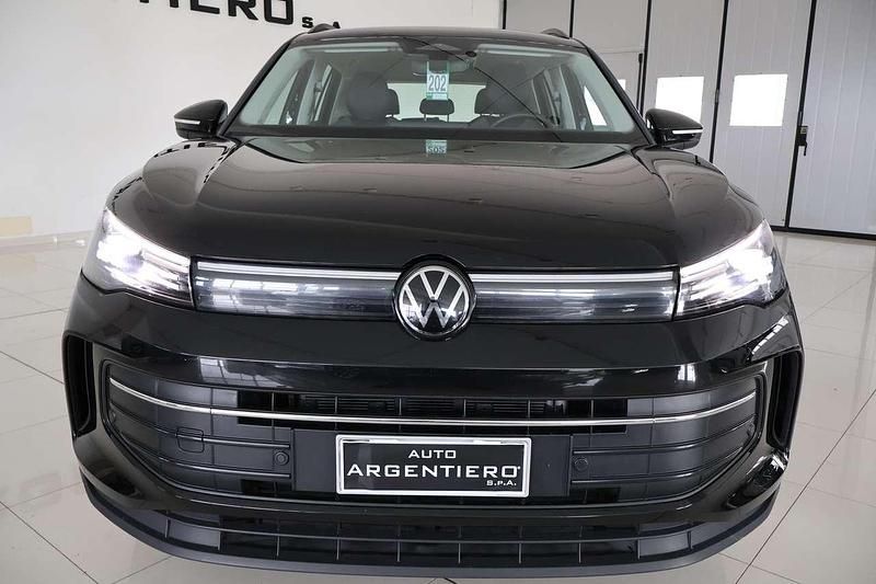 Usata VW Tiguan Life 150 CV (110 kW) 2025 Deep black SUV