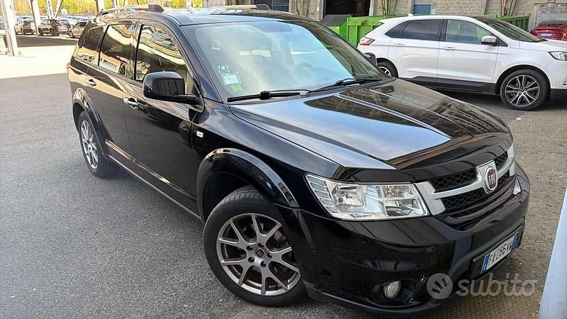 Usata Fiat Freemont Lounge 140 CV (102 kW) 2015 Nero SUV