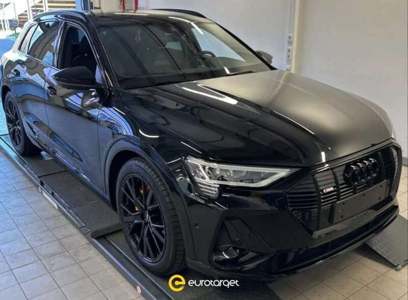 Usata Audi e-tron S-Line 158 kW (215 CV) 2022 Nero SUV