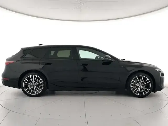 Usata Audi A6 e-tron S-Line 314 kW (428 CV) 2025 Nero mito metallizzato Station wagon