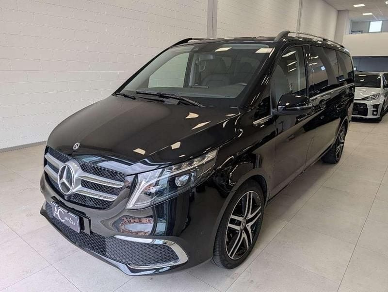 Usata Mercedes V250 Premium 190 CV (139 kW) 2023 Nero Monovolume