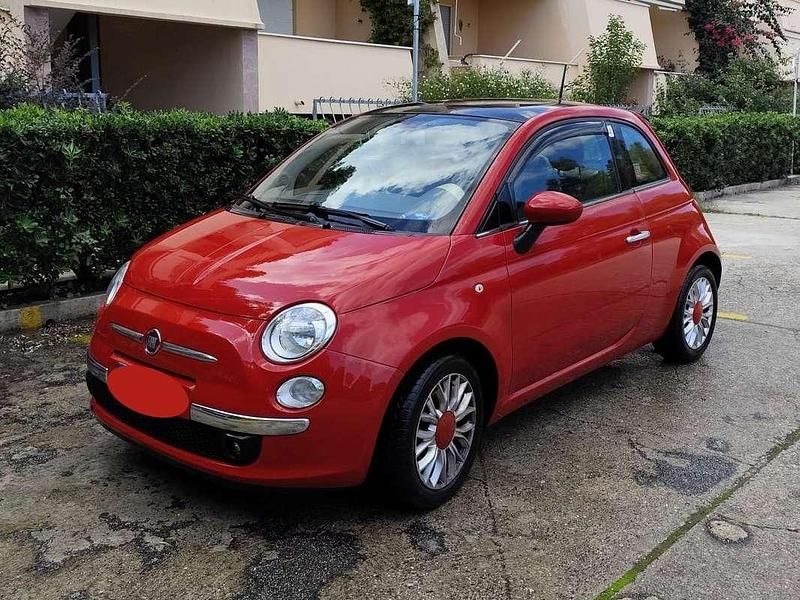 Rosso Usata 2014 Fiat 500 Lounge Due volumi | 6500 € (Ottimo prezzo) - Immagine 1/2