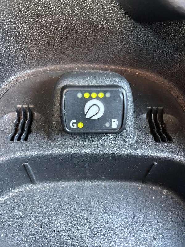 Usata Opel Corsa Edition 86 CV (63 kW) 2014 Grigio Utilitaria