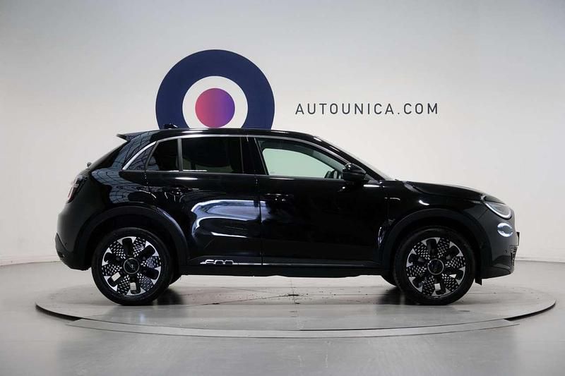 Usata Fiat 600 La Prima 101 CV (74 kW) 2024 Nero SUV