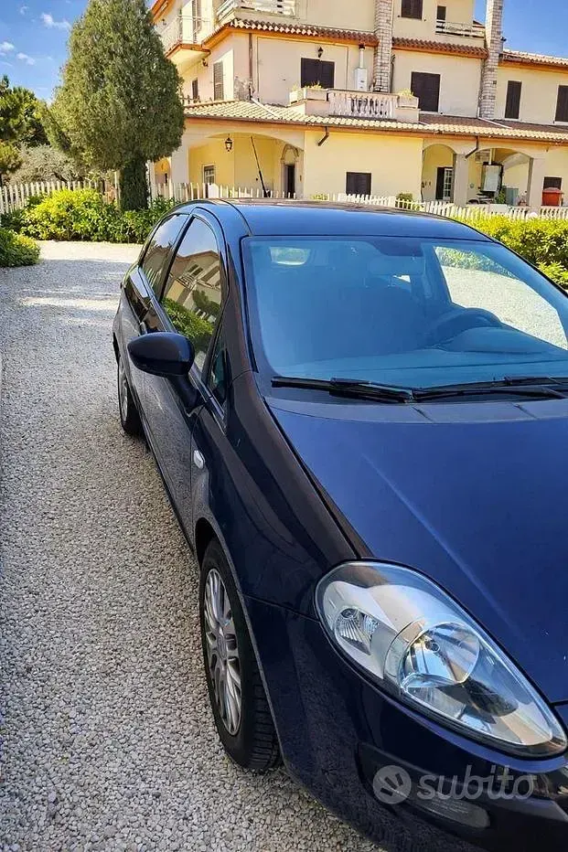 Usata Fiat Punto Evo 69 CV (50 kW) 2012 Blu Utilitaria