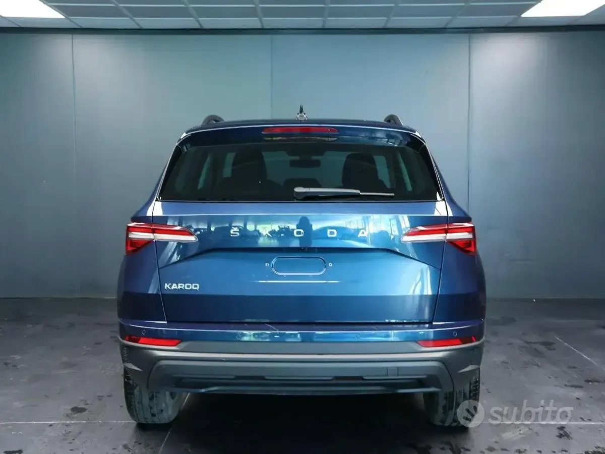 Usata Skoda Karoq Executive 116 CV (85 kW) 2024 Bluazzurro SUV
