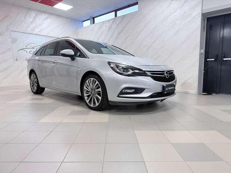 Grigio Usata 2016 Opel Astra Cosmo Station wagon | 8500 € (Buon prezzo) - Immagine 1/4