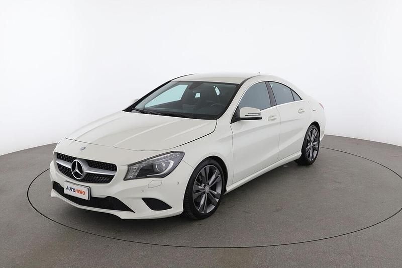Usata Mercedes CLA200 136 CV (100 kW) 2016 Bianco Berlina