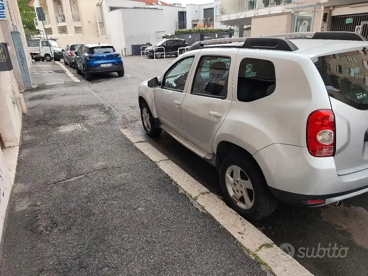 Usata Dacia Duster Lauréate 107 CV (78 kW) 2013 SUV