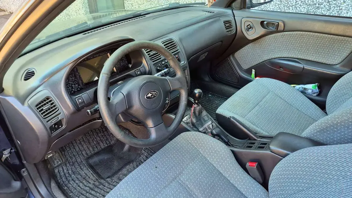 Usata Subaru Legacy 349 CV (256 kW) 1995 Blu/azzurro Station wagon