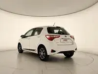 Usata Toyota Yaris Active 101 CV (74 kW) 2018 Bianco Utilitaria
