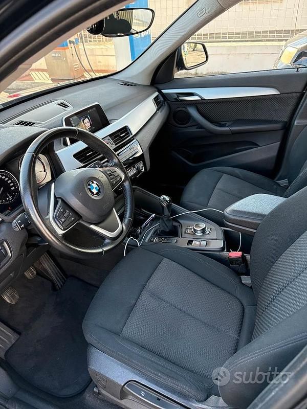 Usado BMW X1 Advantage 116 HP (85 kW) 2019 Preto SUV