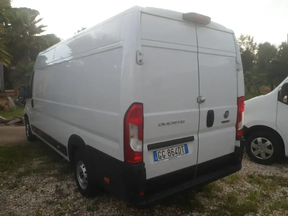 Usata Fiat Ducato 160 CV (117 kW) 2022 Bianco Furgone