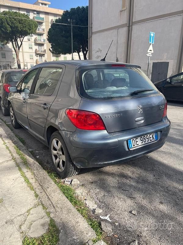Usata Peugeot 307 110 CV (80 kW) 2006 Grigio Berlina