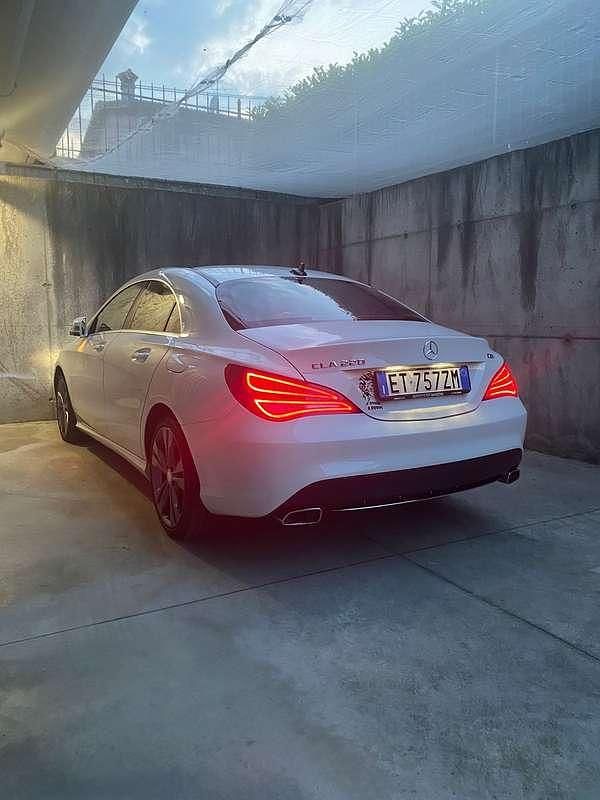 Usata Mercedes CLA220 170 CV (125 kW) 2014 Berlina