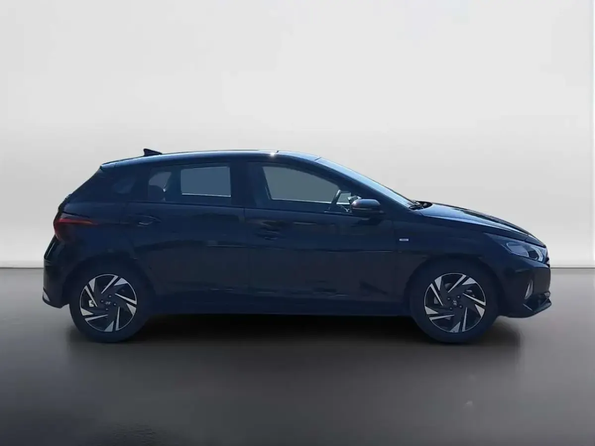 Usata Hyundai i20 101 CV (74 kW) 2022 Nero Utilitaria
