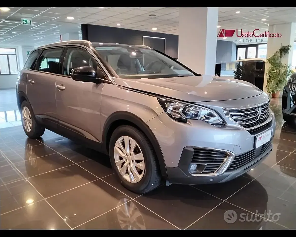 Usata Peugeot 5008 Business-Line 150 CV (110 kW) 2018 Grigio SUV