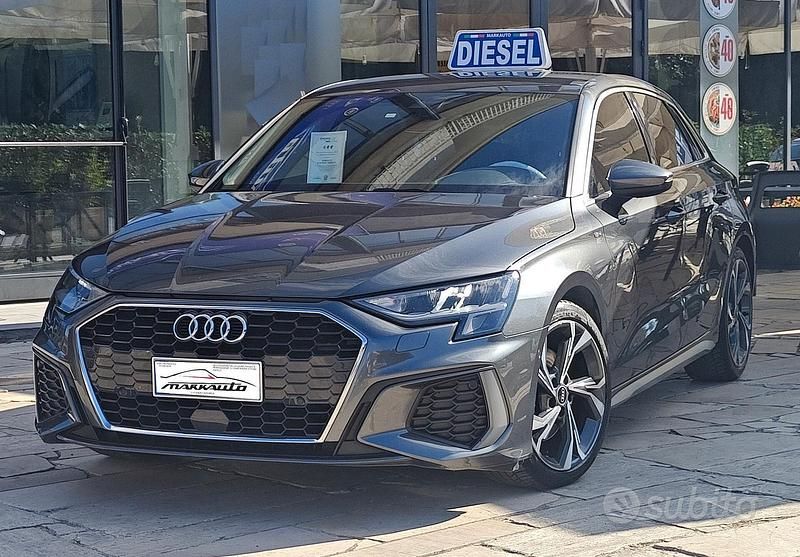 Usata Audi A3 S-Line 150 CV (110 kW) 2021 Grigio Berlina