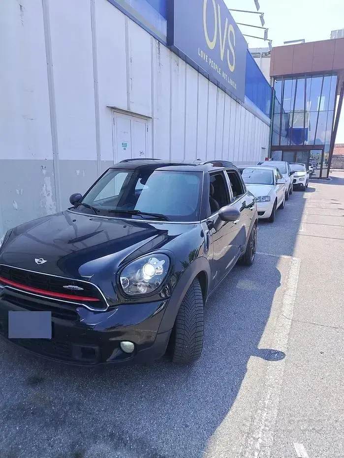 Usata Mini Cooper SD 143 CV (105 kW) 2015 Nero Utilitaria