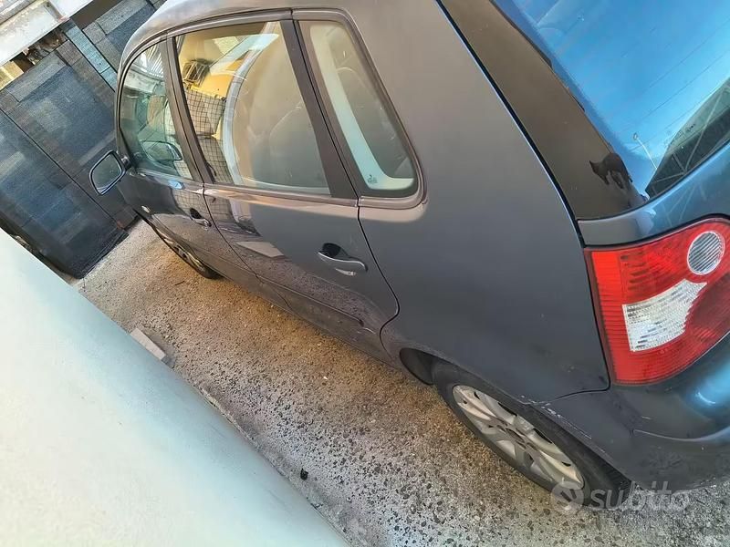 Usado VW Polo 75 CV (55 kW) 2005 Utilitario