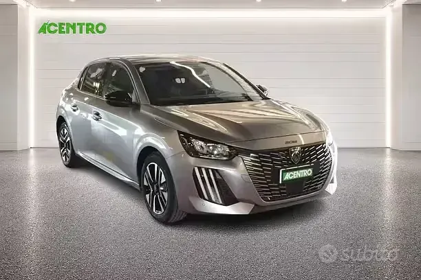 Usata Peugeot 208 Allure 100 CV (73 kW) 2025 Grigio Utilitaria