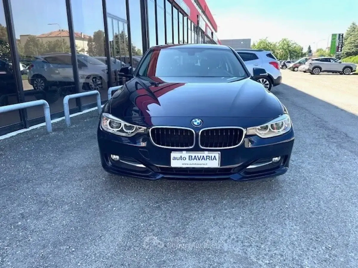 Usata BMW 316 Advantage 116 CV (85 kW) 2013 Blu Station wagon