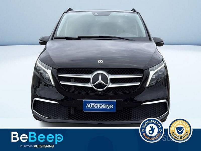 Usata Mercedes V300 Premium 239 CV (175 kW) 2023 Nero Monovolume