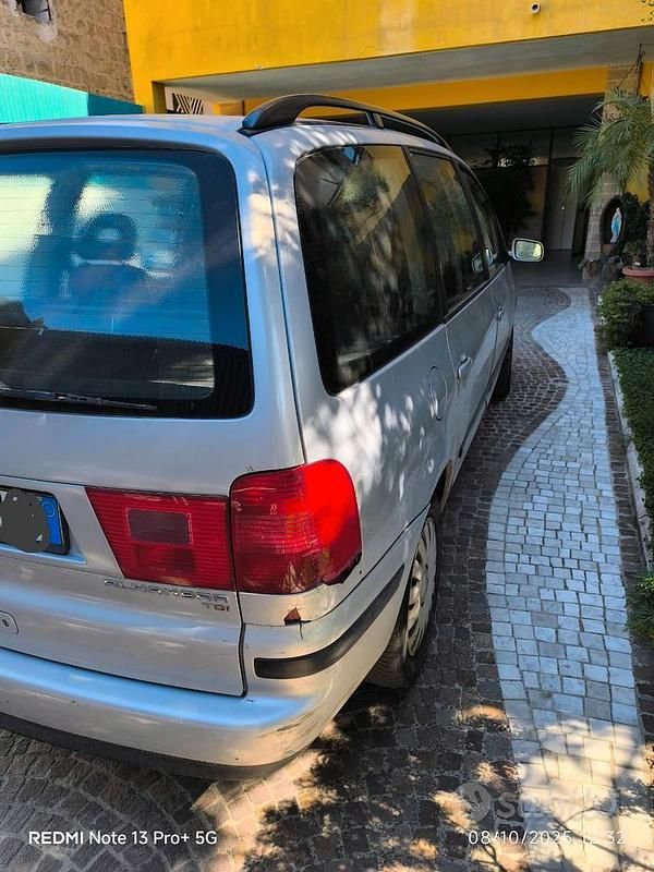 Usata Seat Alhambra 115 CV (84 kW) 2002 Grigio Monovolume
