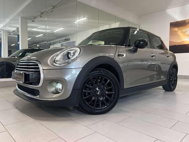 Grigio(met.) Usata 2018 Mini Cooper D Due volumi | 13.900 € (Buon prezzo) - Immagine 1/4
