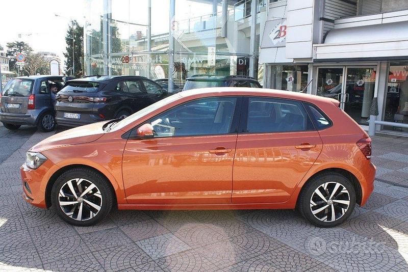 Usata VW Polo Comfortline 65 CV (47 kW) 2019 Arancione Utilitaria