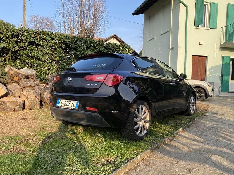 Usata Alfa Romeo Giulietta Progression 120 CV (88 kW) 2016 Utilitaria