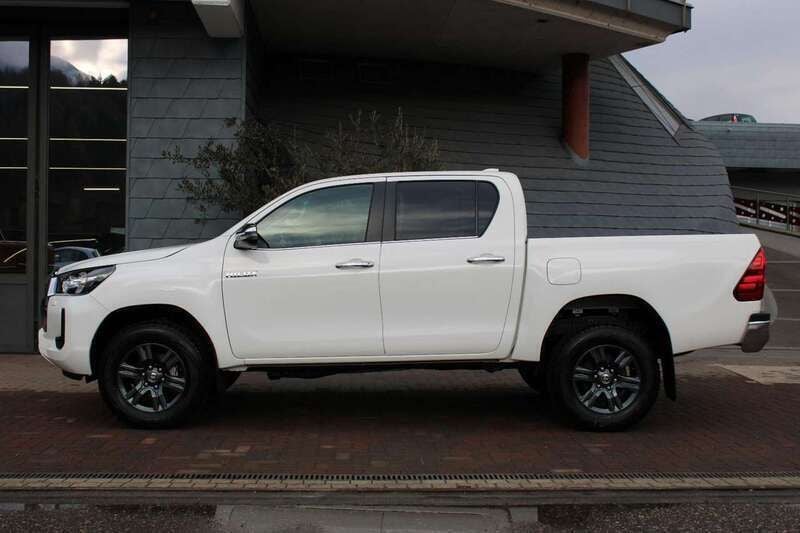 Usata Toyota HiLux Comfort 150 CV (110 kW) 2024 Bianco Pick-up