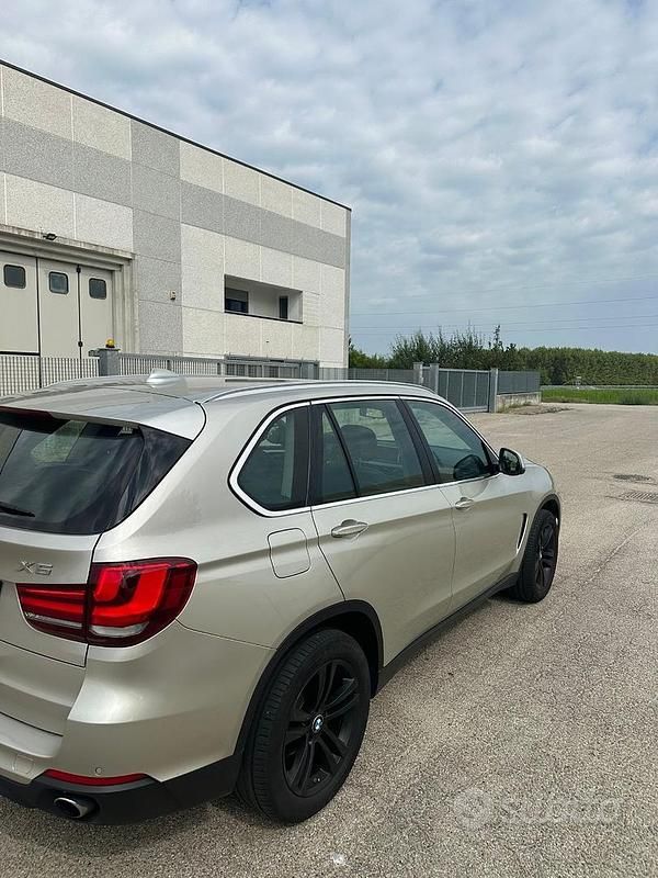 Usata BMW X5 231 CV (169 kW) 2015 Grigio SUV