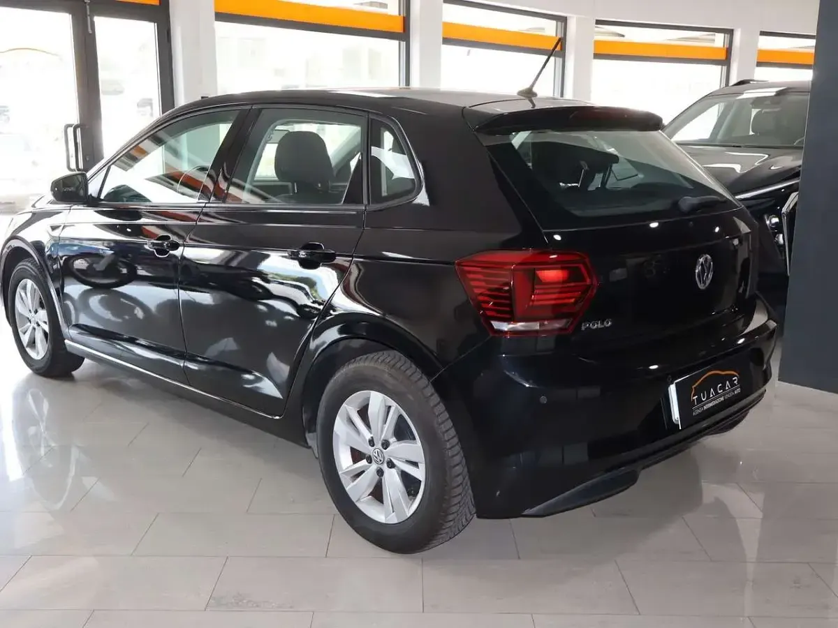 Usata VW Polo Trendline 80 CV (58 kW) 2018 Nero Utilitaria