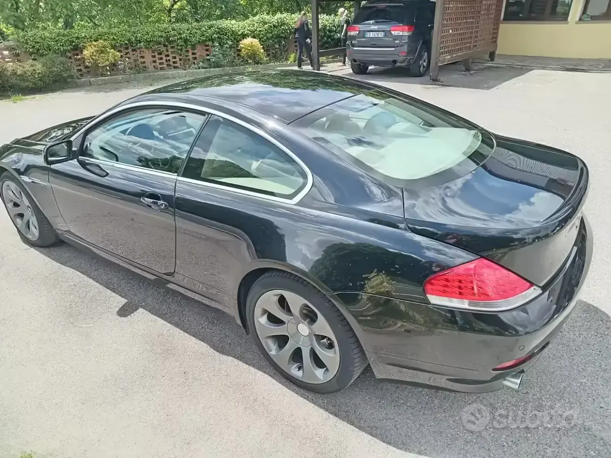 Usado BMW 630 272 HP (200 kW) 2007 Preto Coupé