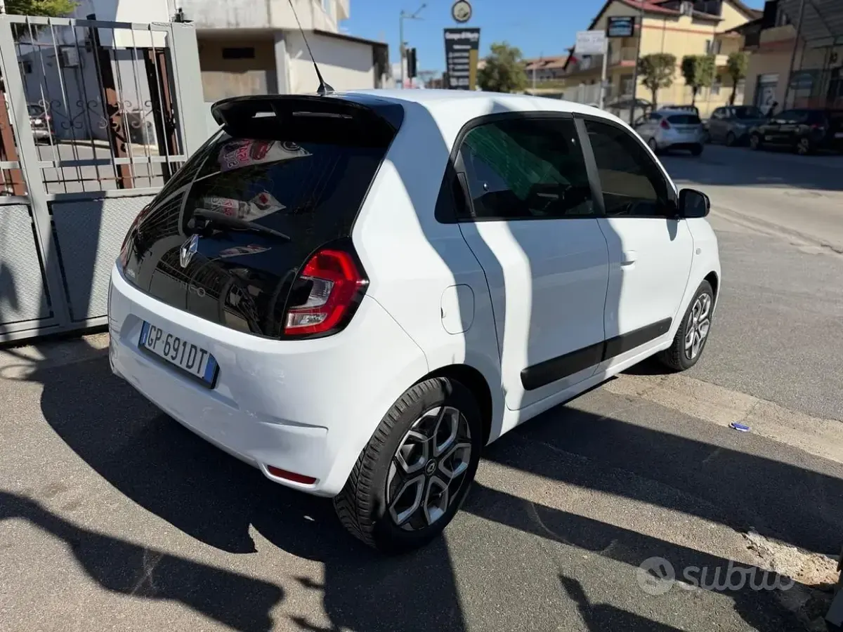 Usata Renault Twingo SE 65 CV (47 kW) 2021 Bianco Utilitaria