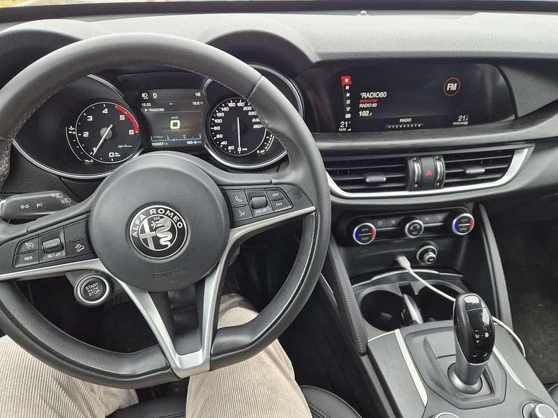 Usata Alfa Romeo Stelvio Executive 209 CV (153 kW) 2018 Nero SUV