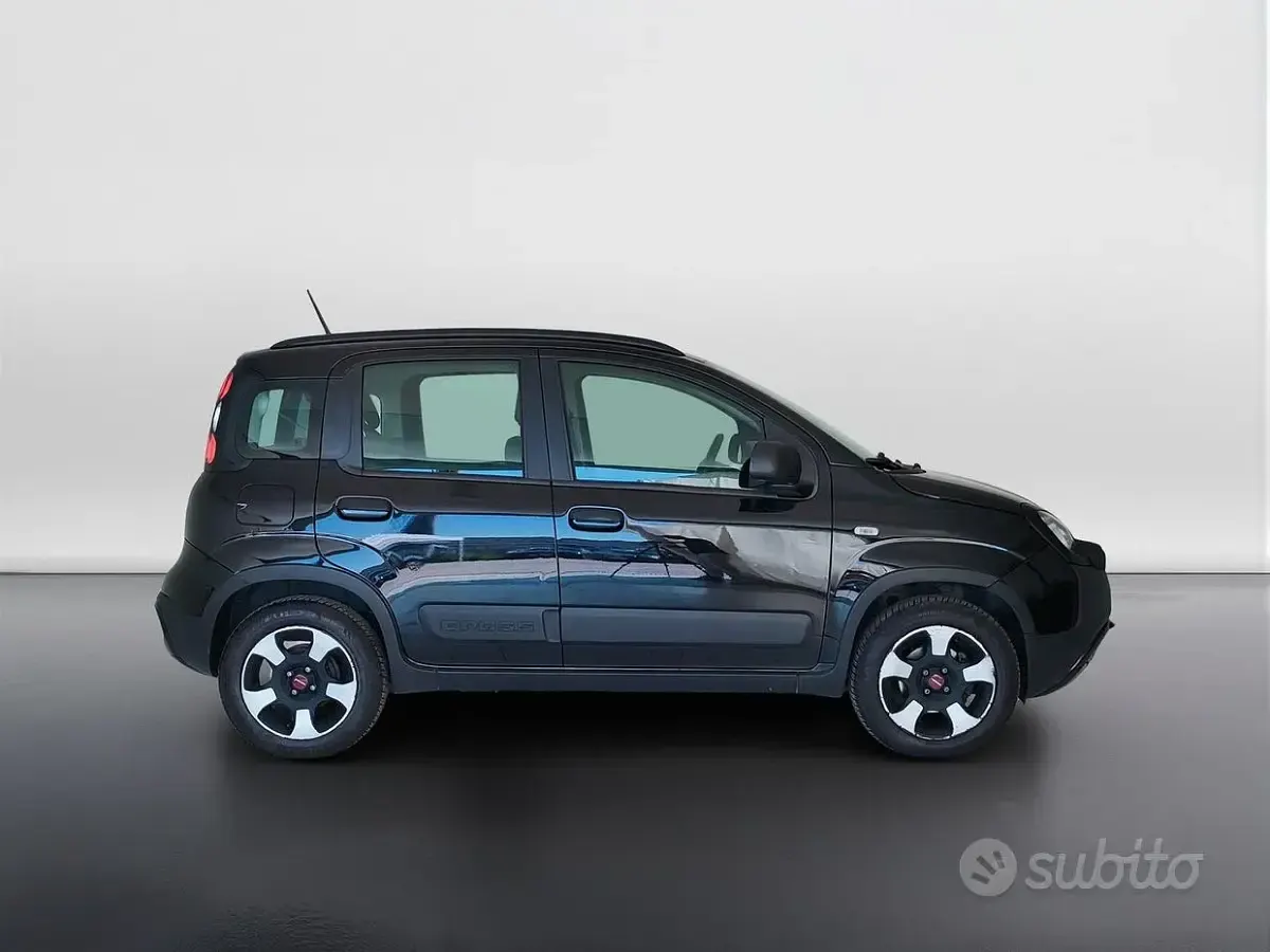 Usata Fiat Panda Cross Cross 70 CV (51 kW) 2020 Nero Utilitaria