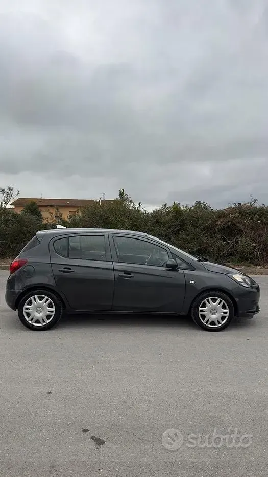 Usata Opel Corsa 90 CV (66 kW) 2018 Grigio Utilitaria