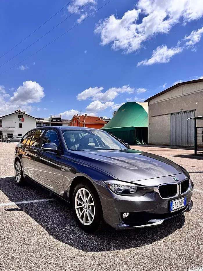 Usata BMW 318 143 CV (105 kW) 2013 Grigio Station wagon