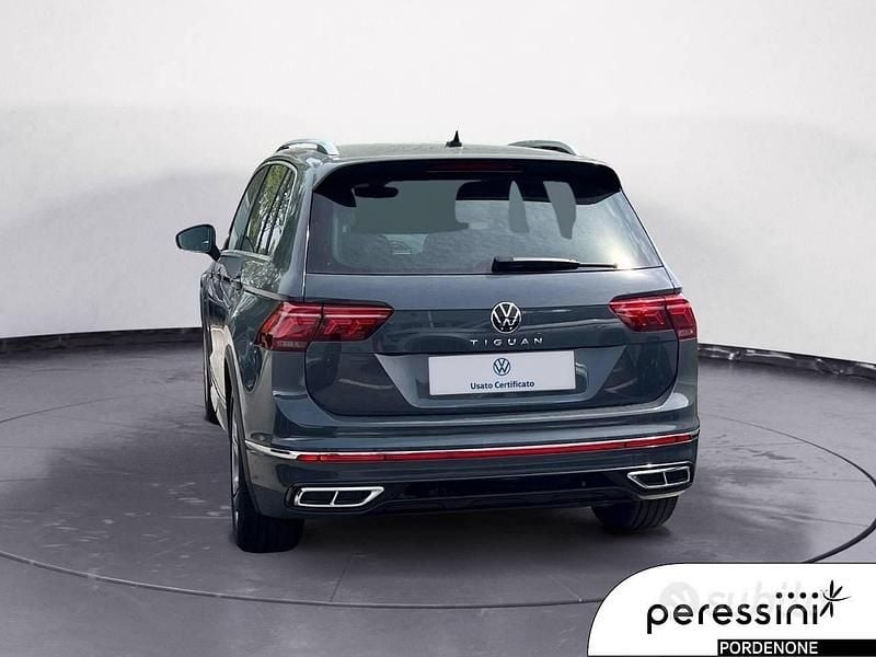 Usata VW Tiguan R-line 150 CV (110 kW) 2022 Grigio SUV