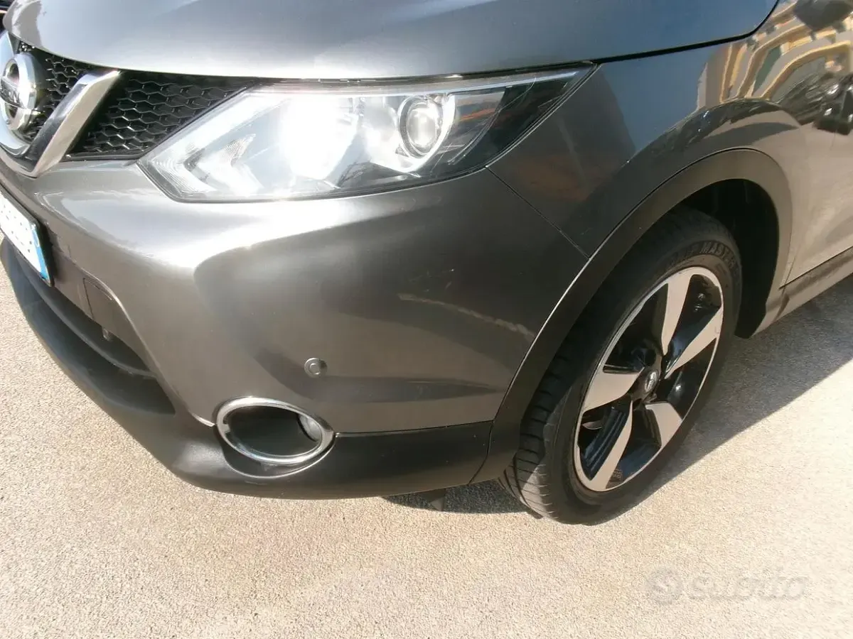 Usata Nissan Qashqai 360º 110 CV (80 kW) 2017 Grigio SUV