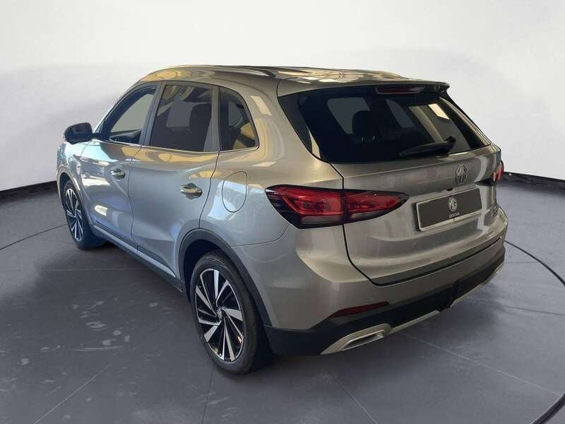 Nuova MG ZS Luxury 197 CV (144 kW) 2025 Argento Berlina