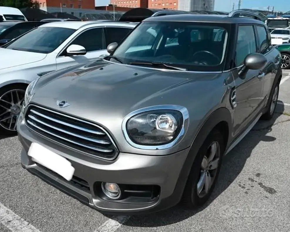 Usata Mini Cooper D Countryman 116 CV (85 kW) 2018 Grigio SUV