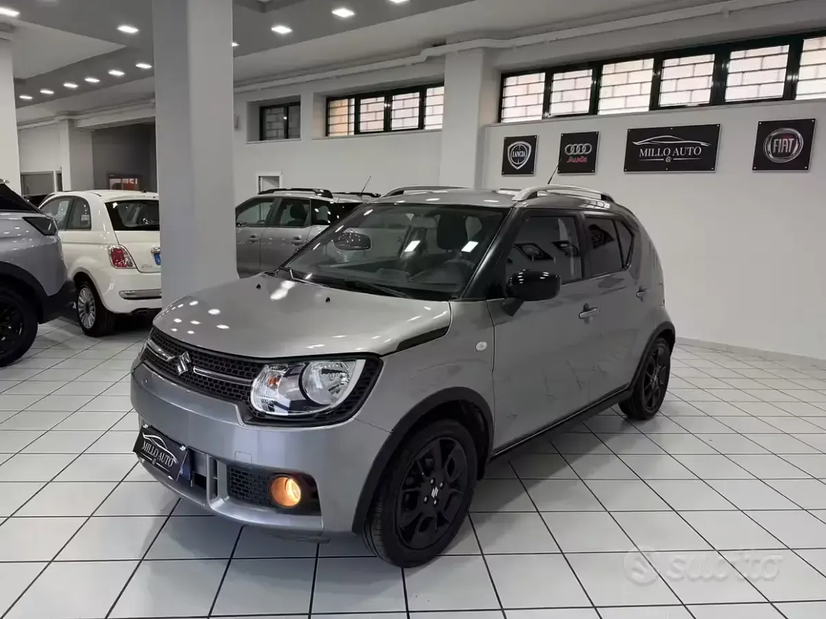 Usata Suzuki Ignis 90 CV (66 kW) 2019 Grigio SUV