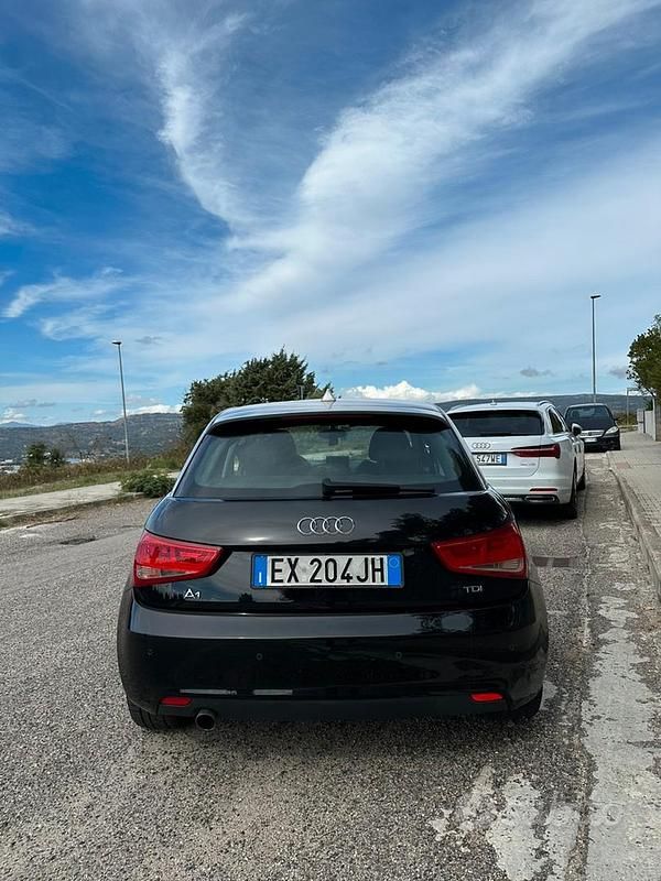 Usata Audi A1 Sportback 90 CV (66 kW) 2015 Nero Utilitaria