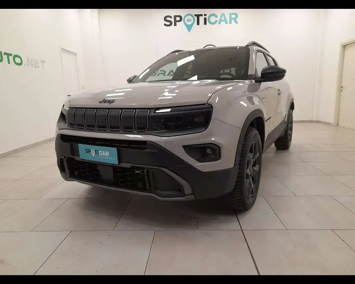Nuova Jeep Avenger Overland 145 CV (106 kW) 2026 Grigio SUV